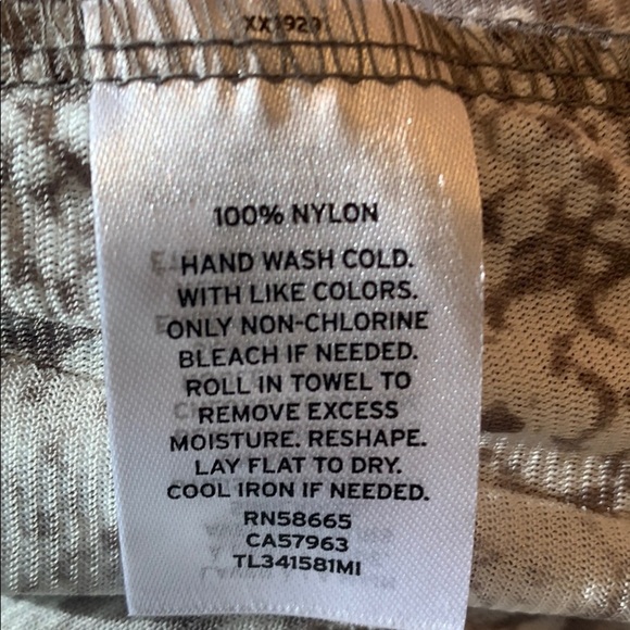 LEITH•SNAKE PRINT•DRESS - Picture 10 of 10